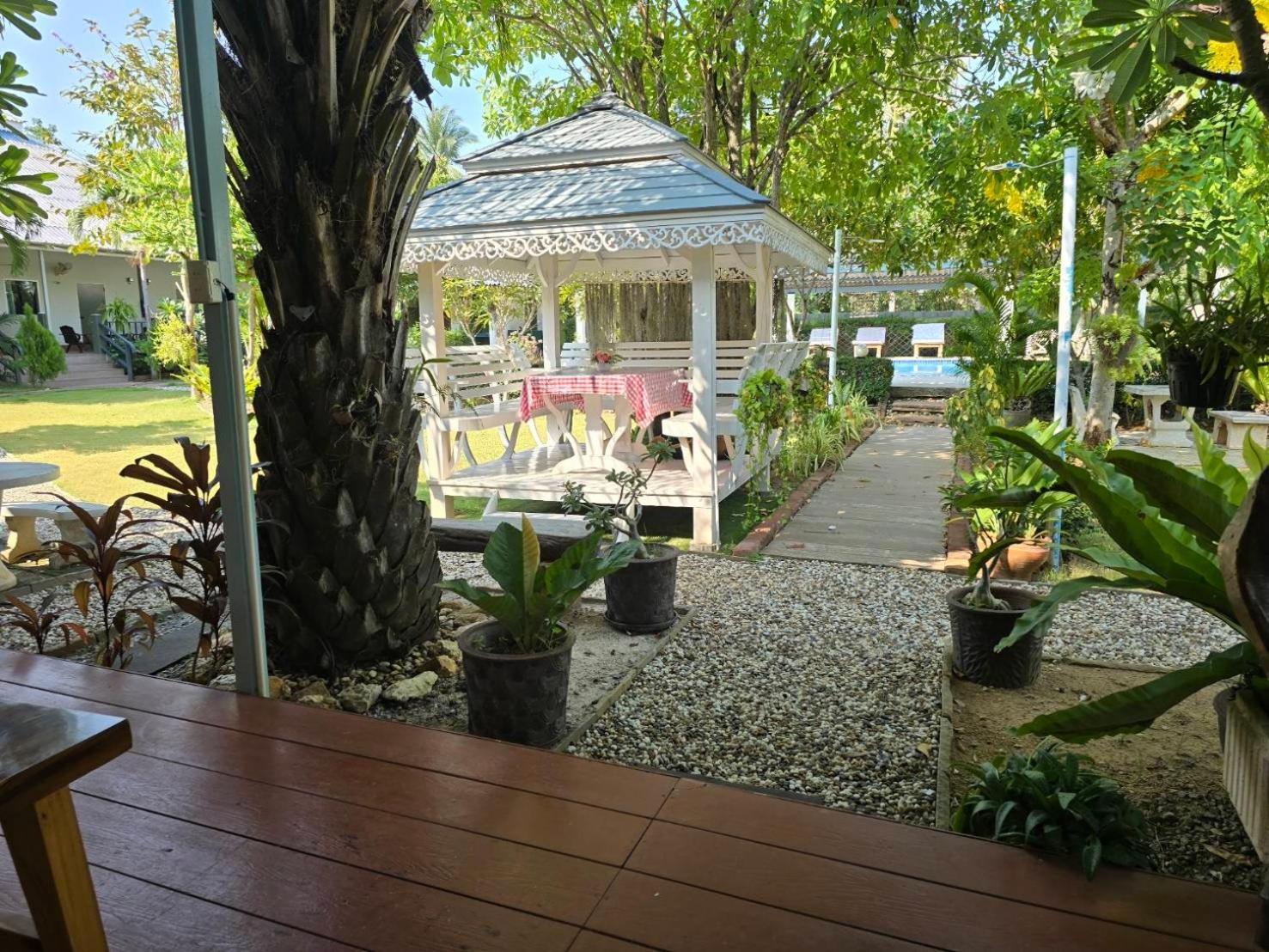Happy Mind Resort Pran Buri Exterior photo