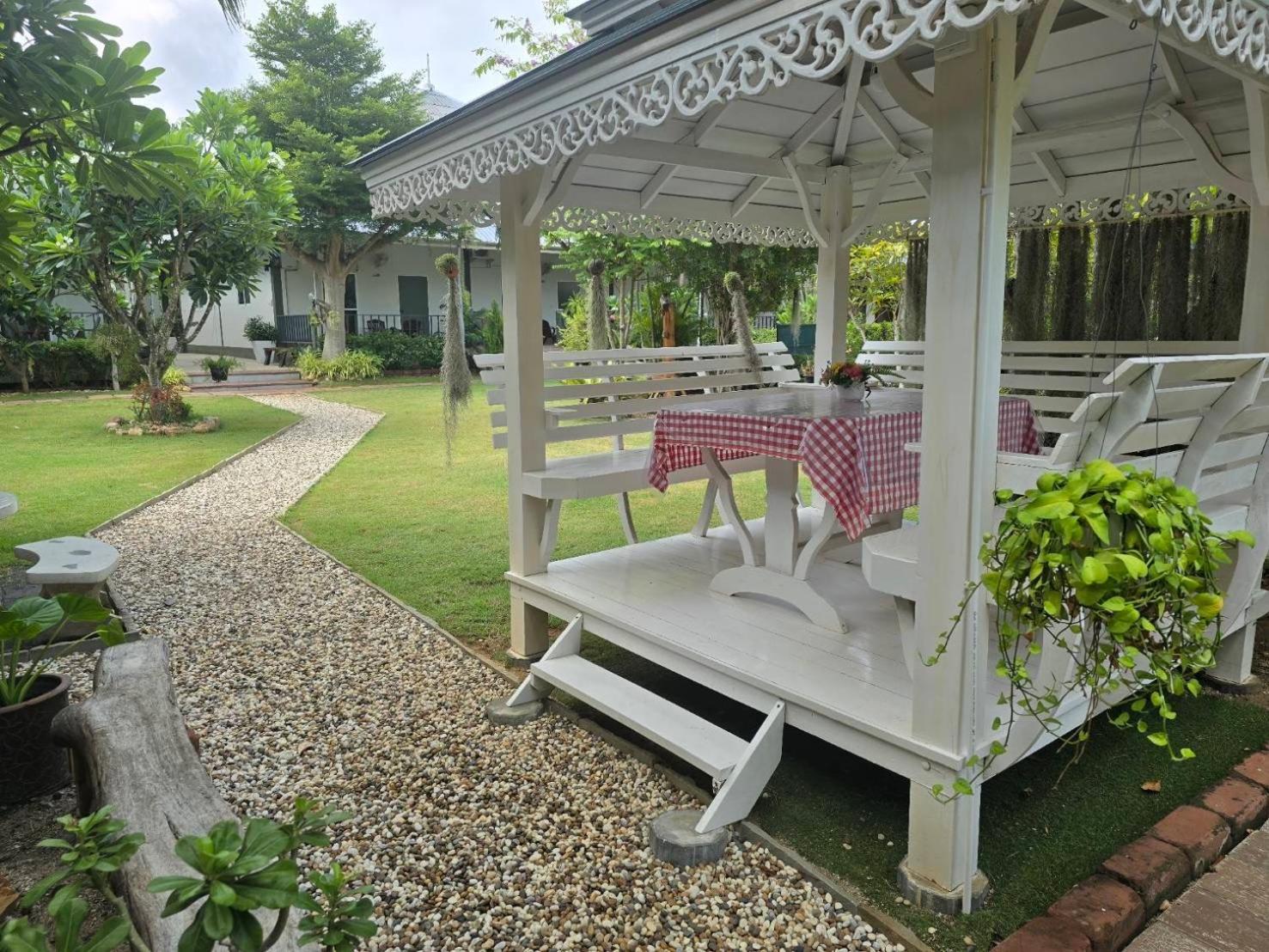 Happy Mind Resort Pran Buri Exterior photo