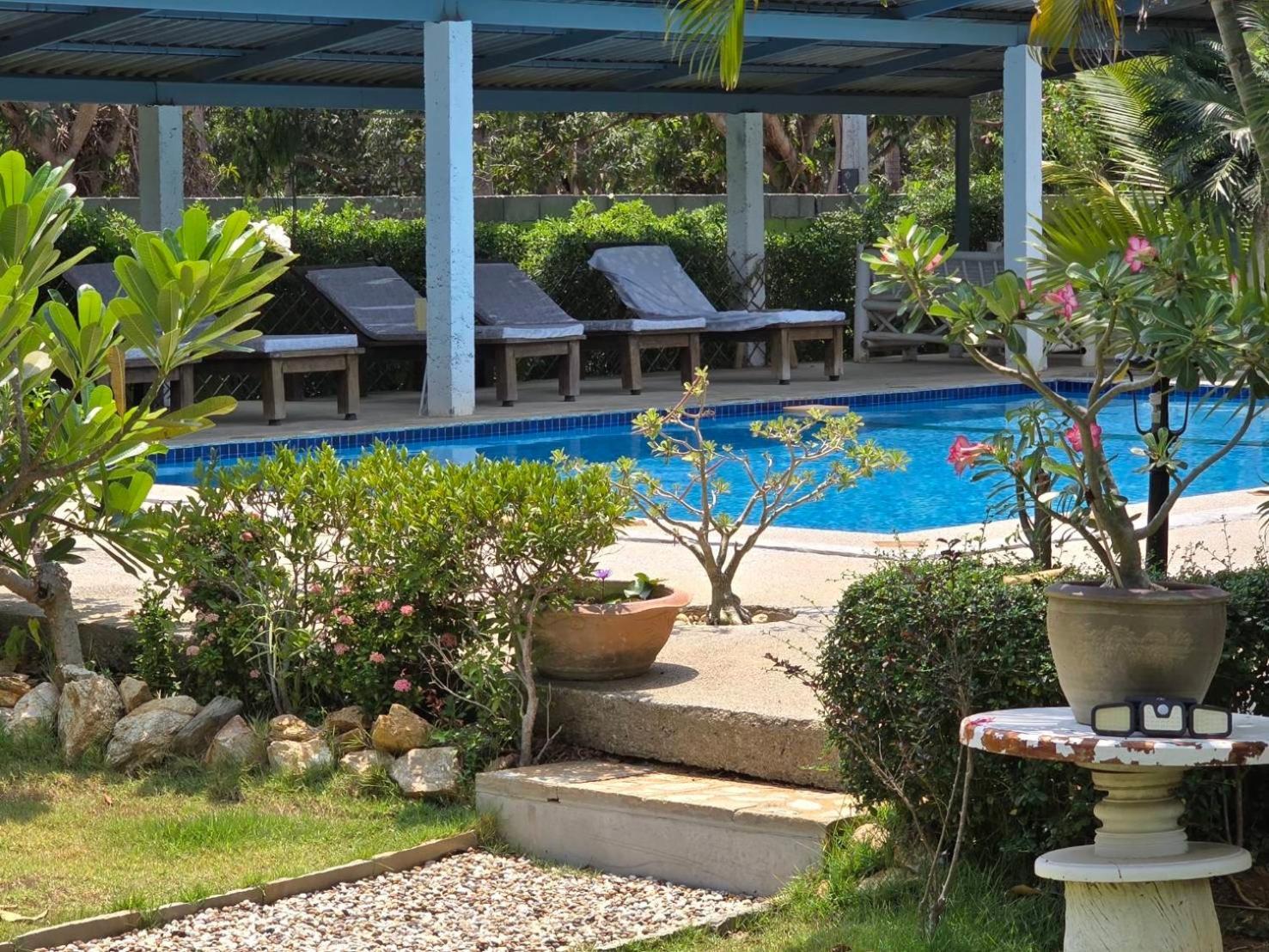 Happy Mind Resort Pran Buri Exterior photo