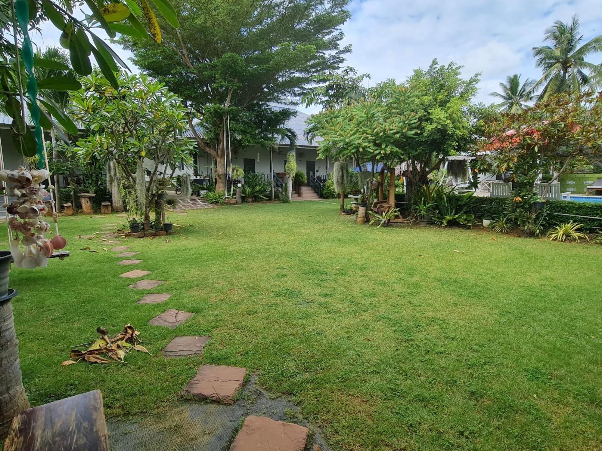 Happy Mind Resort Pran Buri Exterior photo